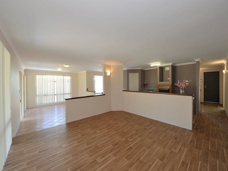 29 Templetonia Promenade, Halls Head WA 6210