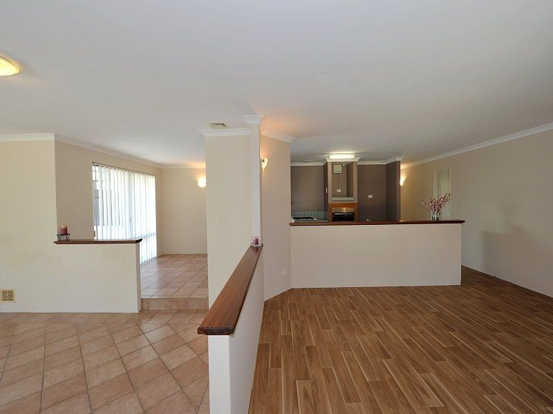 29 Templetonia Promenade, Halls Head WA 6210