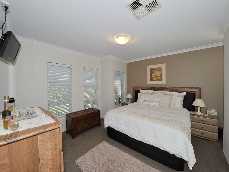 36 Hudson Drive, Dudley Park WA 6210