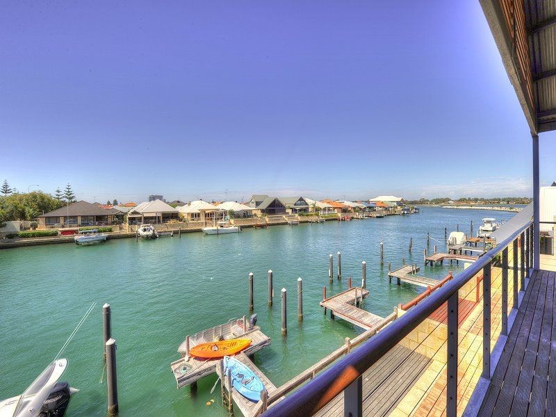 14/3 Piccolo Place, Halls Head WA 6210