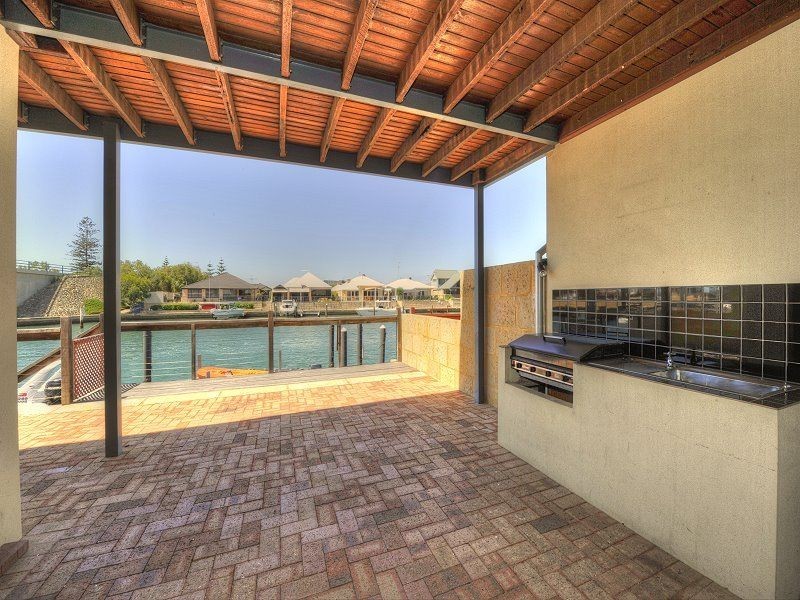 14/3 Piccolo Place, Halls Head WA 6210