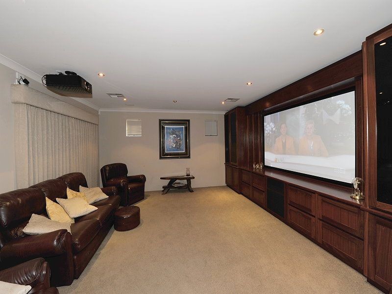 4 Ragamuffin, Halls Head WA 6210