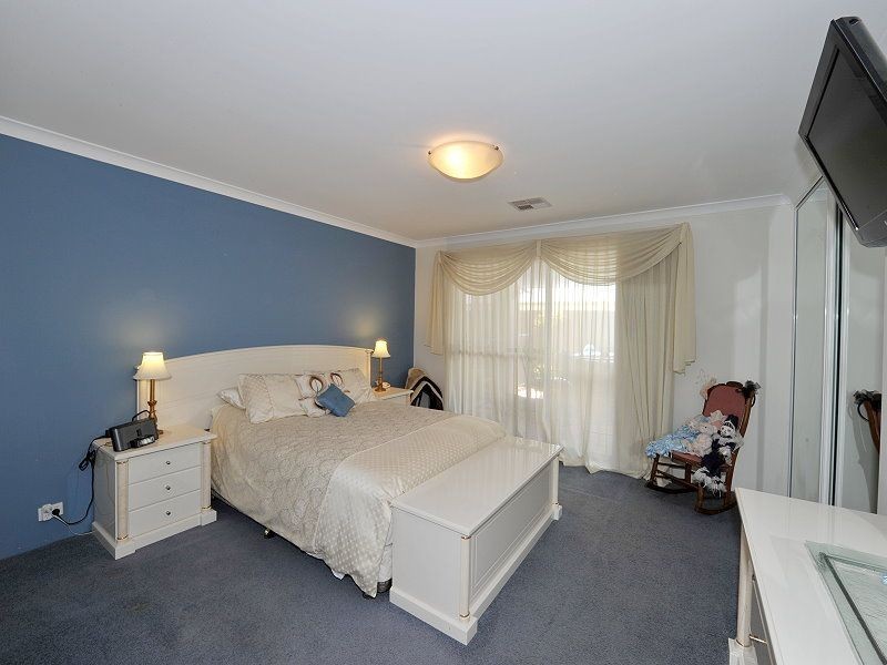 4 Ragamuffin, Halls Head WA 6210