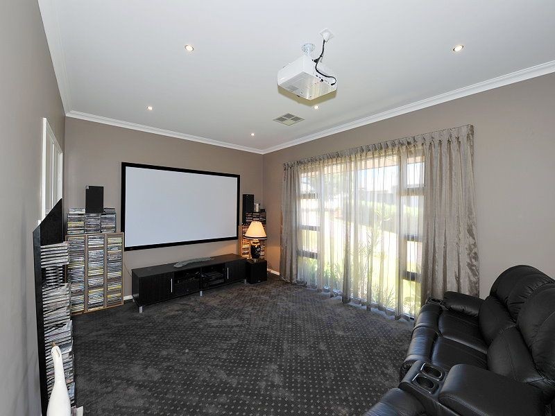 15 Gratitude Way, Dawesville WA 6211