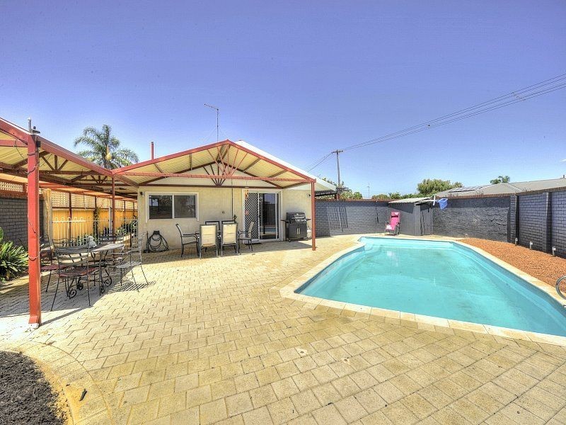 5 Comet Street, Dudley Park WA 6210