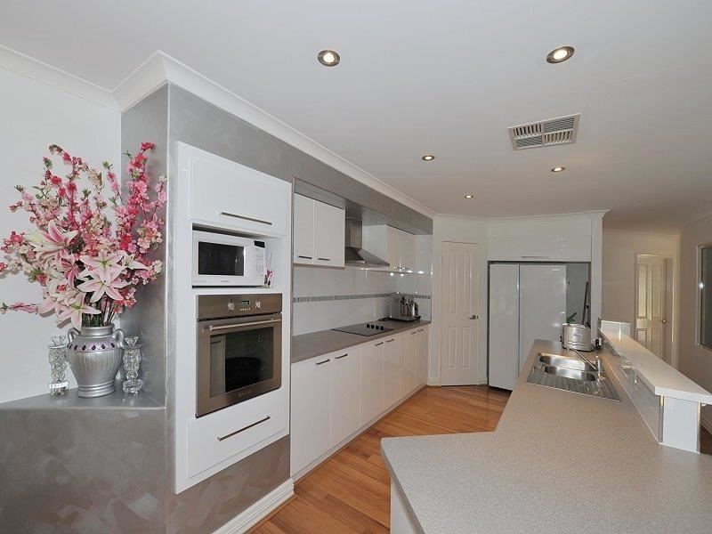 101 Lakeside Parkway, Herron WA 6211