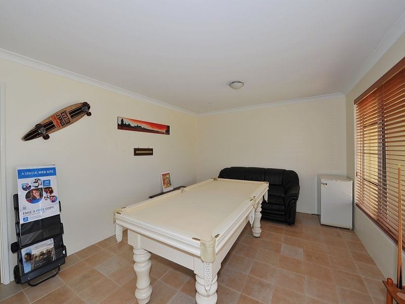 14 Sinclair Vista, Lakelands WA 6180