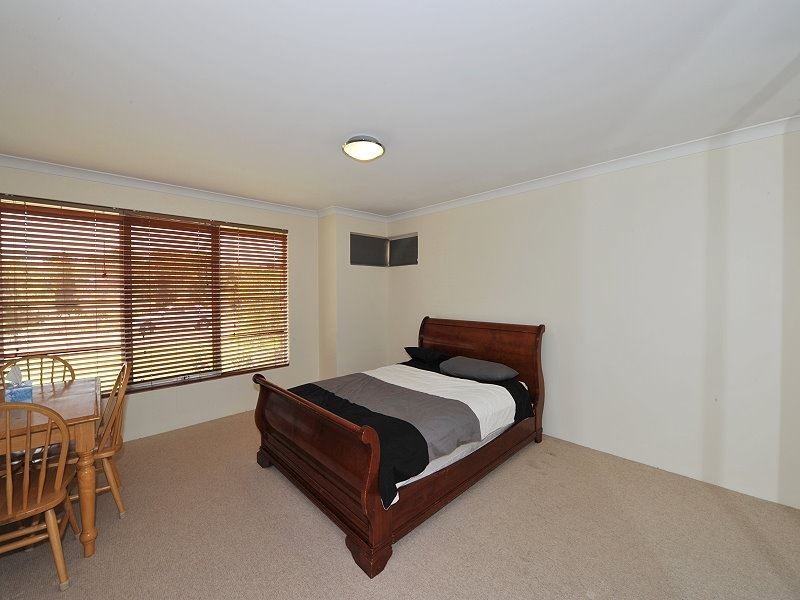 14 Sinclair Vista, Lakelands WA 6180