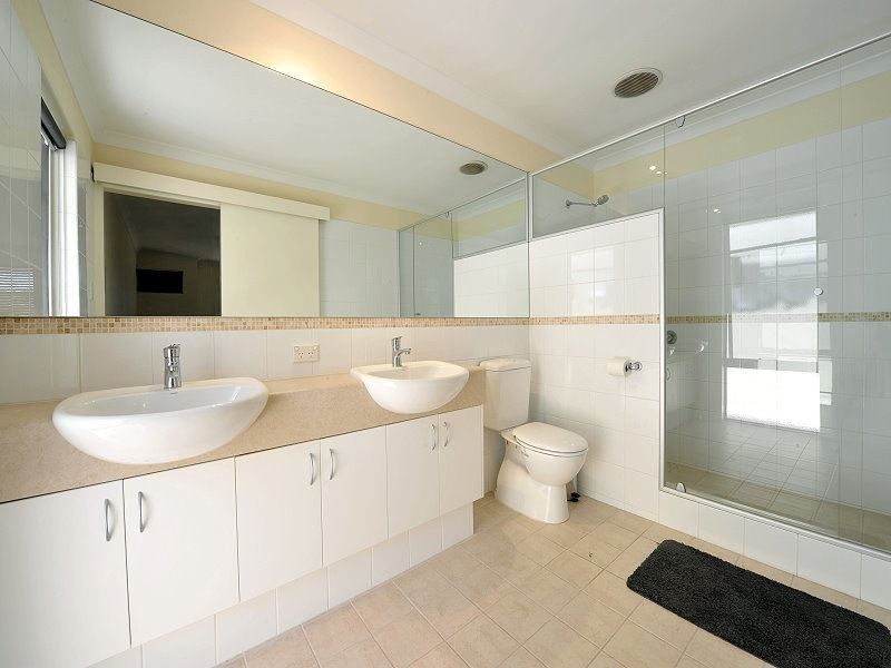 14 Sinclair Vista, Lakelands WA 6180