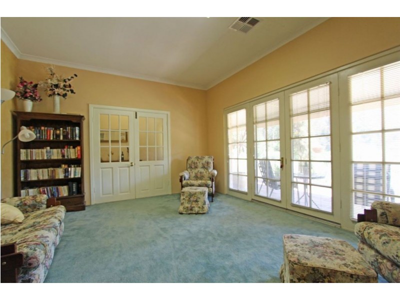 14 Hotspur Way, Greenfields WA 6210