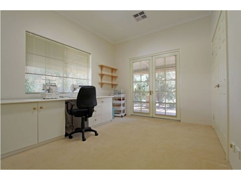 14 Hotspur Way, Greenfields WA 6210