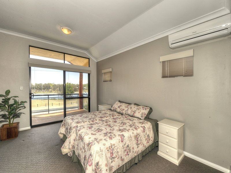 2/21 Bertram Street, Coodanup WA 6210