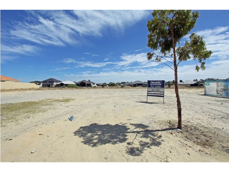 13 Tradewinds Retreat, Dudley Park WA 6210