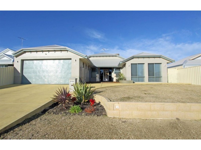 30 Tranquility Way, Halls Head WA 6210