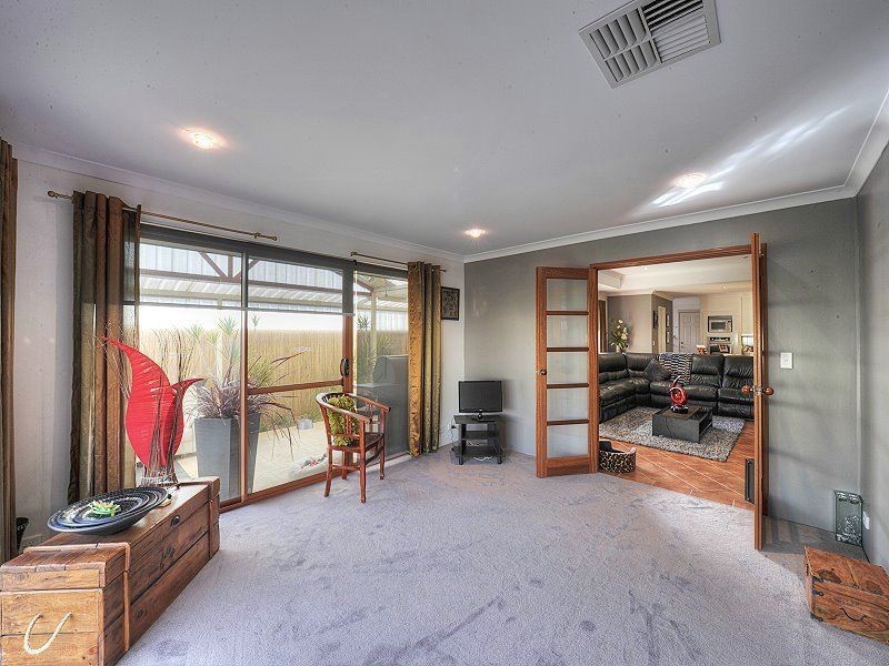 61 Ballard Meander, Lakelands WA 6180