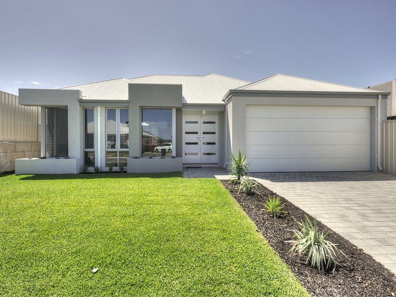 24 Victor Drive, Madora Bay WA 6210