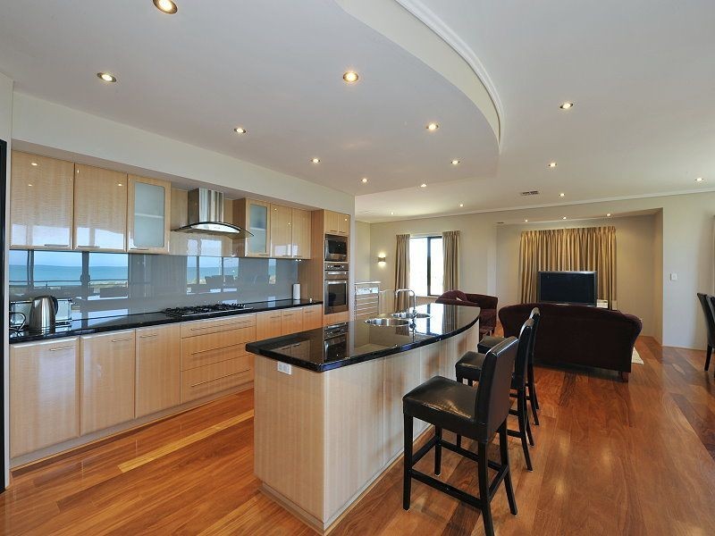 9 Abeona Parade, Madora Bay WA 6210