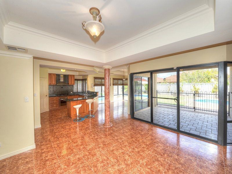 53 Ronsard Drive, San Remo WA 6210