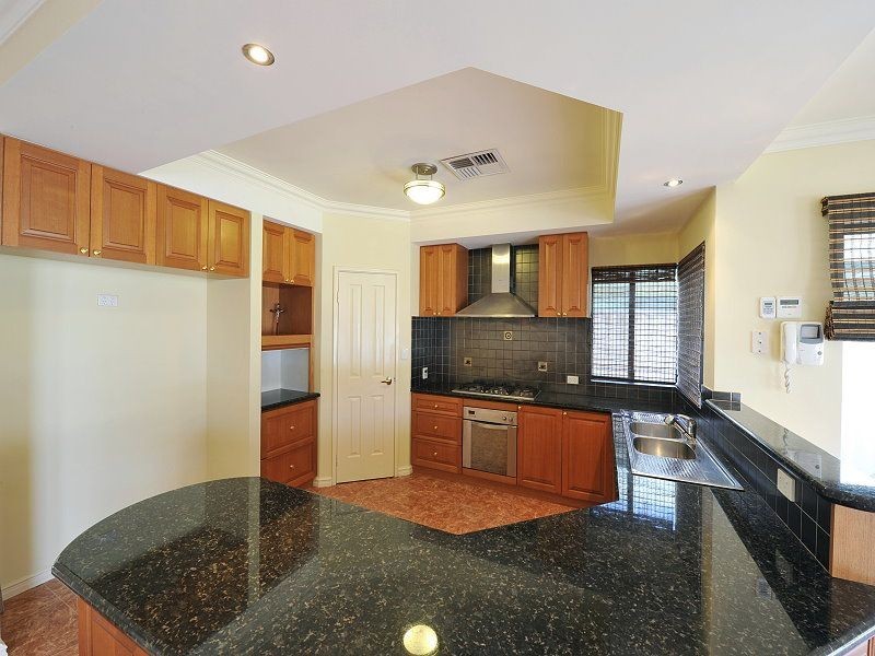 53 Ronsard Drive, San Remo WA 6210