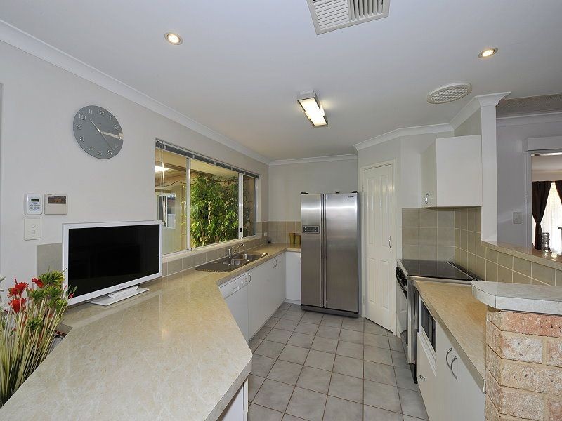 25 Success Street, Madora Bay WA 6210