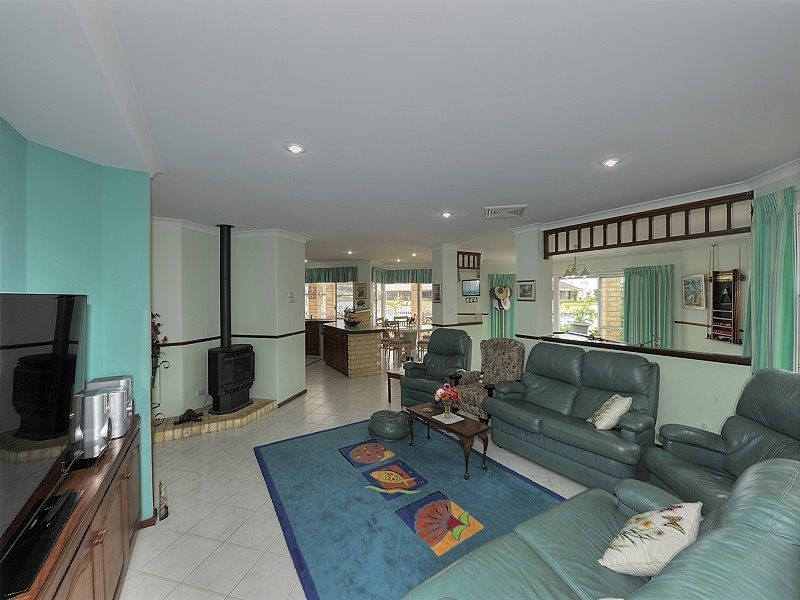 69 Waterside Drive, Dudley Park WA 6210