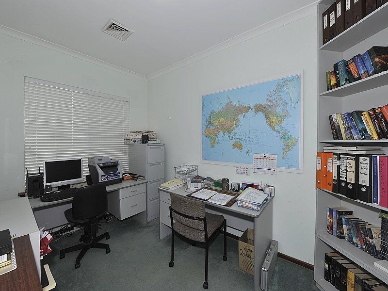 69 Waterside Drive, Dudley Park WA 6210