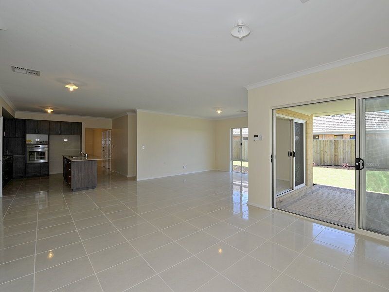 34 Skylark Loop, Erskine WA 6210