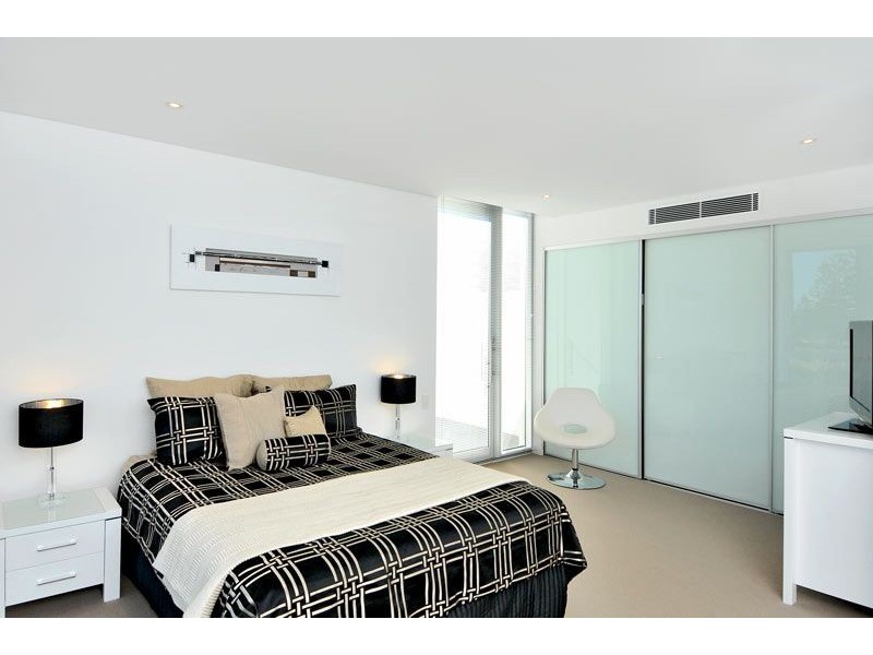 201/5 Marco Polo Drive, Mandurah WA 6210