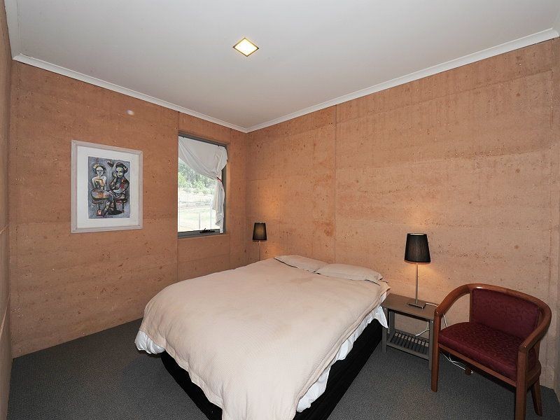 70 Holyoake Road, Dwellingup WA 6213