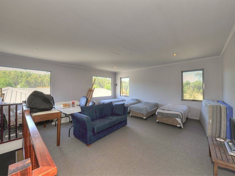 70 Holyoake Road, Dwellingup WA 6213