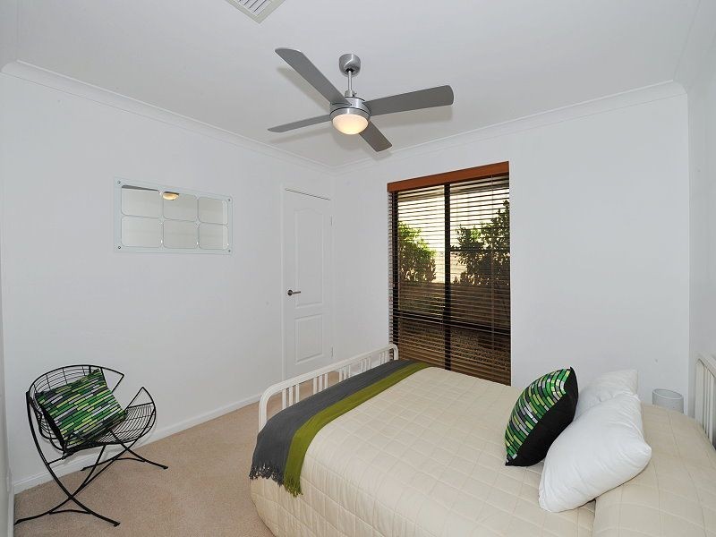 20 Everlasting Retreat, Halls Head WA 6210