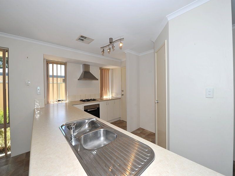 3/7 Jupiter Way, Greenfields WA 6210