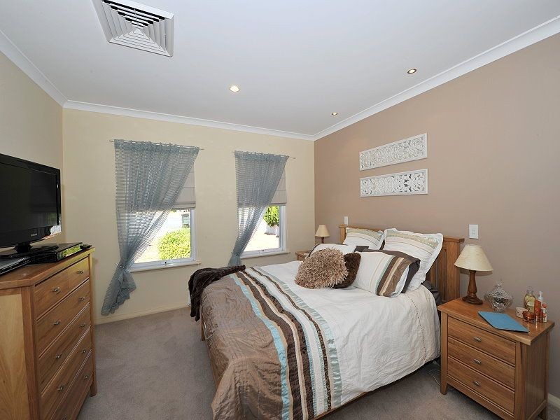 3 Ash Court, Halls Head WA 6210