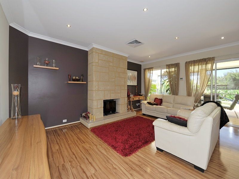 3 Ash Court, Halls Head WA 6210