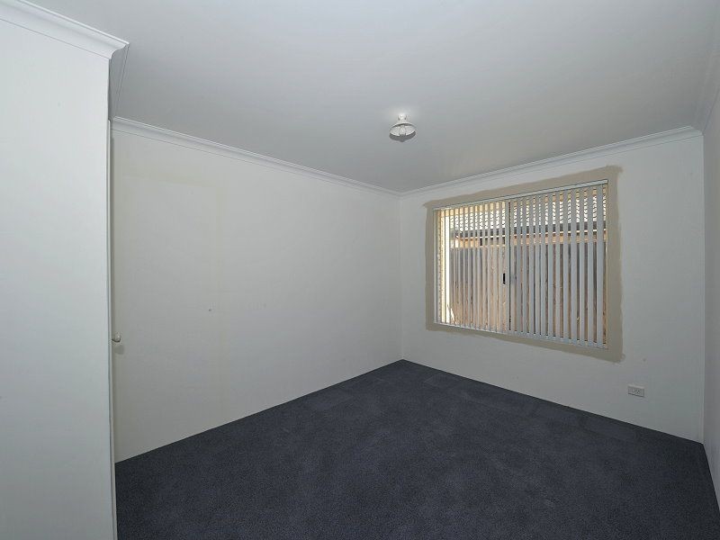 11 Grasshill Grange, Halls Head WA 6210