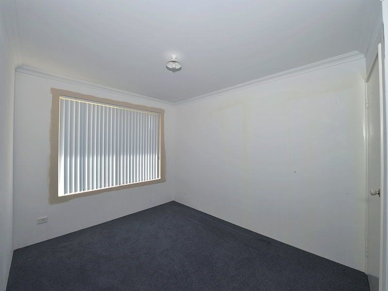 11 Grasshill Grange, Halls Head WA 6210