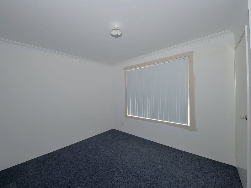 11 Grasshill Grange, Halls Head WA 6210