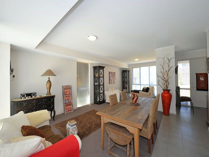 5 Arcot Court, Meadow Springs WA 6210