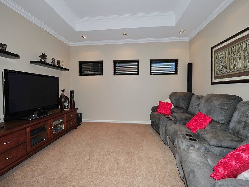 48 Bellavista Parade, Meadow Springs WA 6210