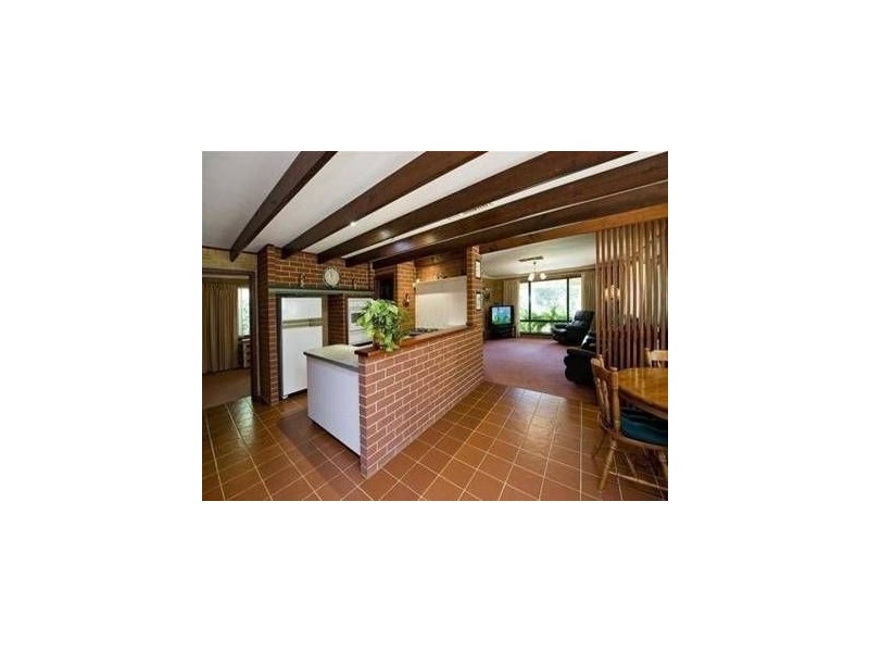5 Knight Place, Waroona WA 6215