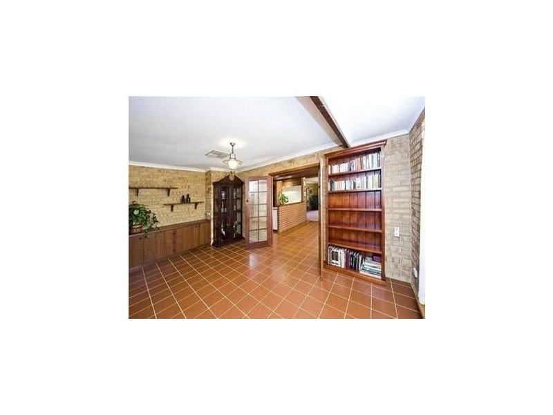 5 Knight Place, Waroona WA 6215