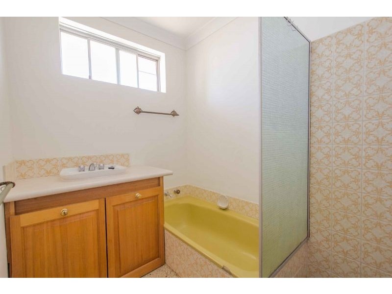 2 Yanget Street, Mandurah WA 6210