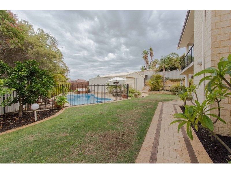 7 Nettle Place, Halls Head WA 6210