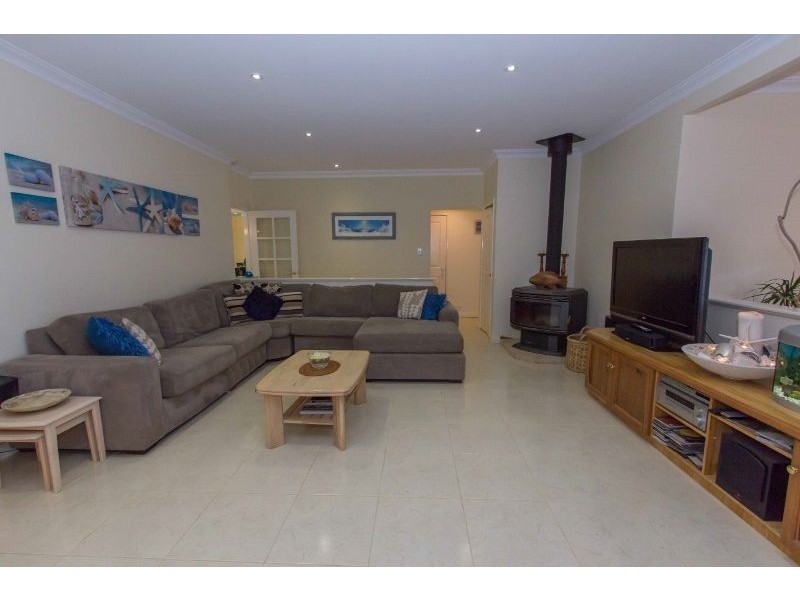 7 Nettle Place, Halls Head WA 6210