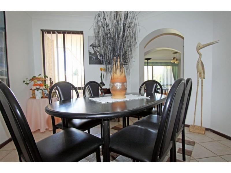 40 Arundel Drive, Halls Head WA 6210