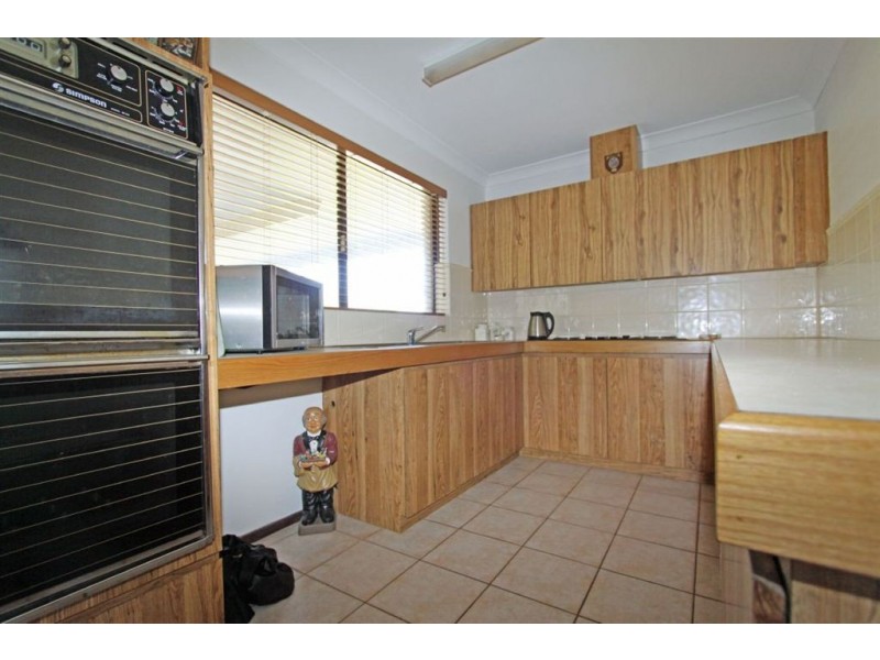 40 Arundel Drive, Halls Head WA 6210