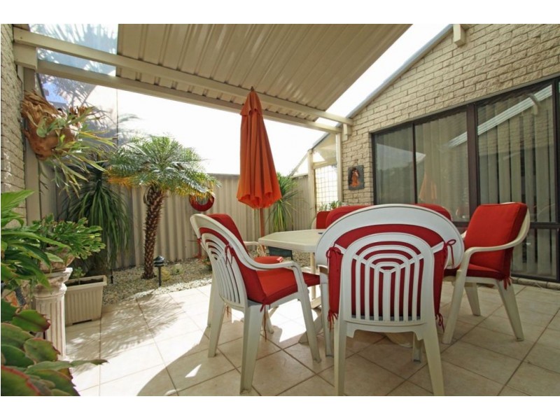 40 Arundel Drive, Halls Head WA 6210