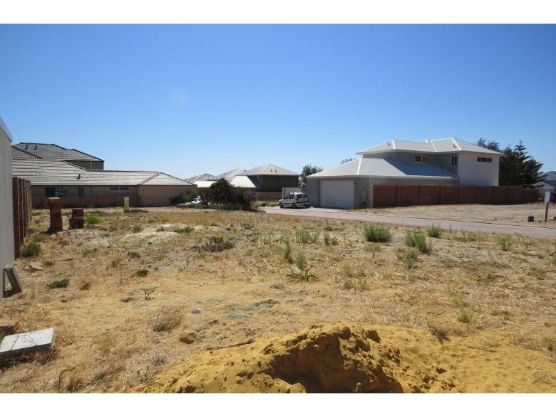 14 Crowsnest Terrace, Wannanup WA 6210
