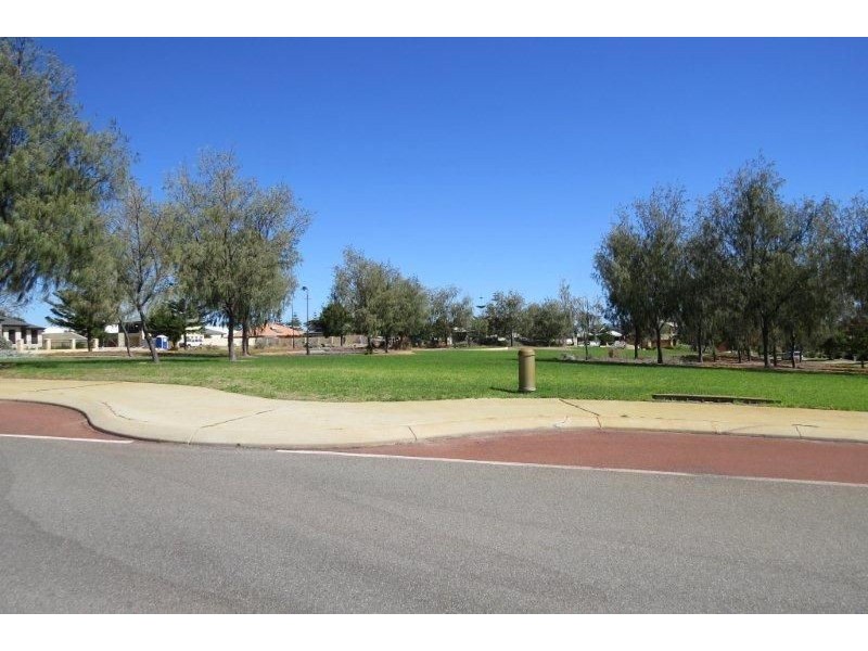 14 Crowsnest Terrace, Wannanup WA 6210