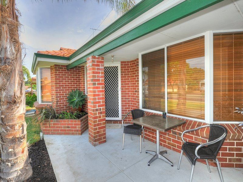 165 Oakmont Avenue, Meadow Springs WA 6210